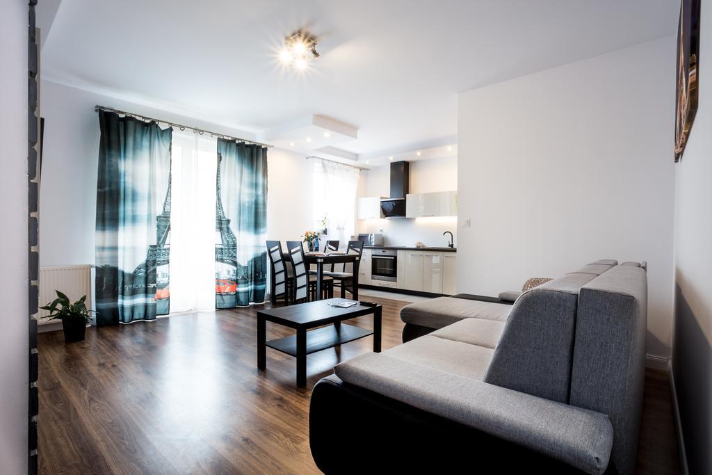 Julia Apartments Jezyce Koscielna Posen Exterior foto