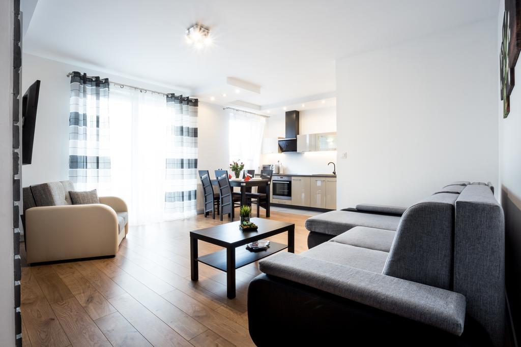 Julia Apartments Jezyce Koscielna Posen Zimmer foto